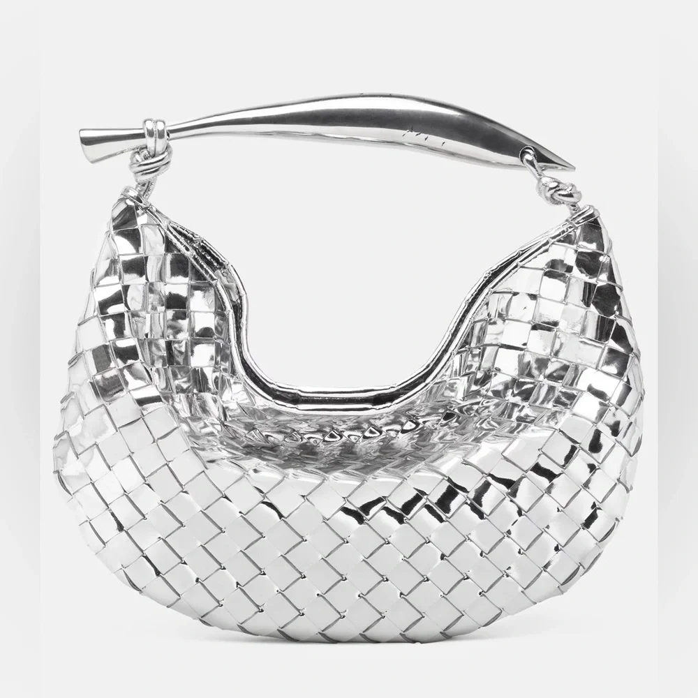 Bottega Veneta
Small Sardine leather top handle bag - Picture 5 of 11